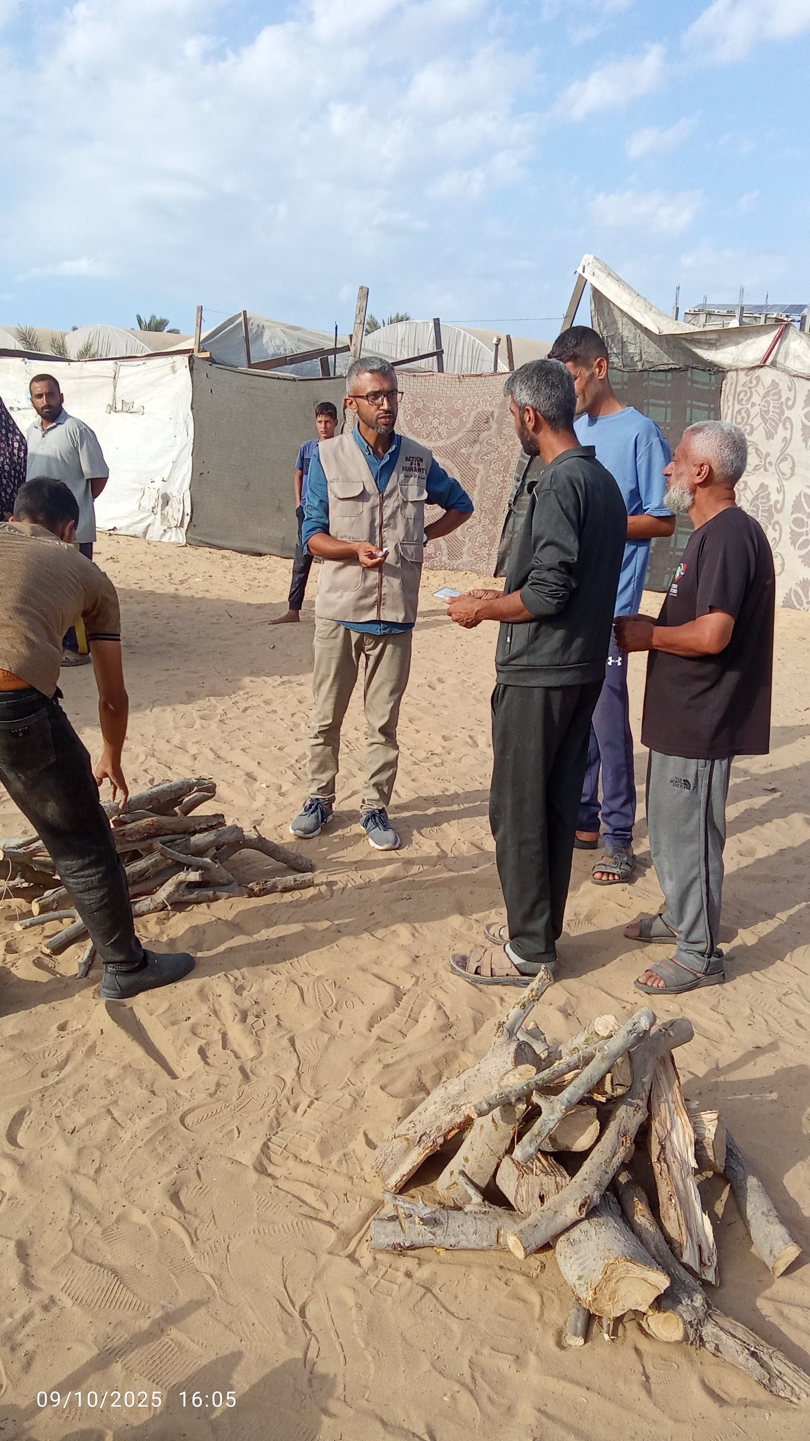شركة النور للدراسات والتدريب تنفذ مهمة توظيف كوادر ميدانية متخصصة لدعم مشروع إغاثي في دير البلح